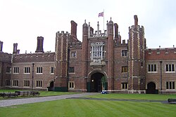Fachada del Palacio de Hampton Court