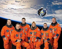 Retrato oficial de la tripulación de la STS-130