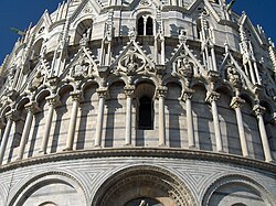 Cúpula del baptisterio de Pisa