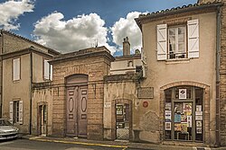 Fachada del Hôtel Fermat en Beaumont-de-Lomagne
