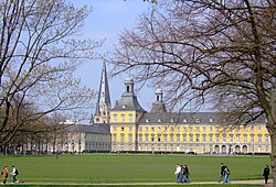 Universidad de Bonn en la antigua residencia del príncipe elector