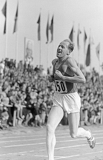 Emil Zátopek en plena competición