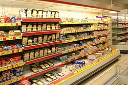 Queso procesado en supermercado