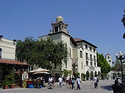Fotografía de Olvera Street en el distrito histórico de Los Ángeles