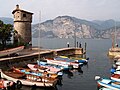 Edificaciones y entorno en Malcesine a la orilla del lago