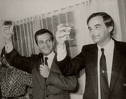 Adolfo Suárez celebrando resultados electorales