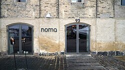 Entrada principal de Noma en Nordatlantes Brygge, Copenhague