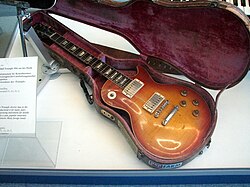 Guitarra eléctrica Gibson Les Paul fabricada con componentes de caoba.