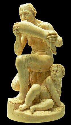 Escultura en marfil de una mujer caníbal por Leonhard Kern
