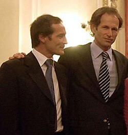 Carlos Espínola y Santiago Lange con indumentaria náutica