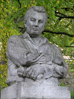 Monumento a Jaroslav Hašek en Lipnice nad Sázavou