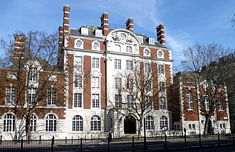 Fachada de la Royal Academy of Music en Marylebone Road, Londres.