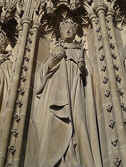 Estatua de Enrique V en la Catedral de Canterbury