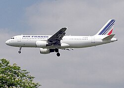 Avión Airbus A320 de Air France en plataforma