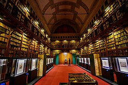 Interior arquitectónico de las salas de la Biblioteca Ambrosiana