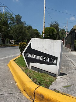 Detalle de la nomenclatura original empleada en las calles de Satélite
