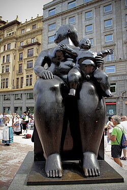 Escultura La Maternidad