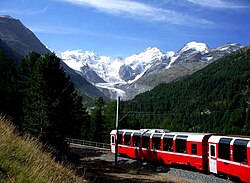 Piz Bernina y el Bernina Express