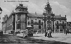 Fotografía histórica del edificio histórico de la Universidad de Valladolid