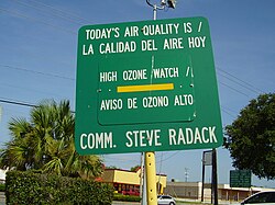 Letrero de aviso de ozono alto en Houston, Texas