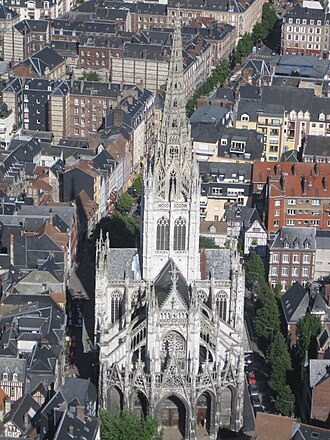 Vista general exterior de la iglesia de Saint-Maclou