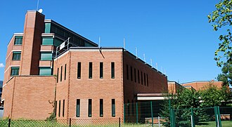 Edificio de oficinas y centros operativos de la corporación