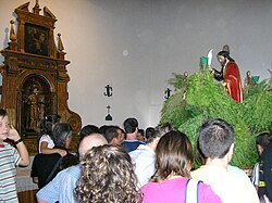 San Bartolomé saliendo de la iglesia de la Asunción