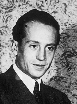 Retrato e información biográfica de Alfonso García Valdecasas