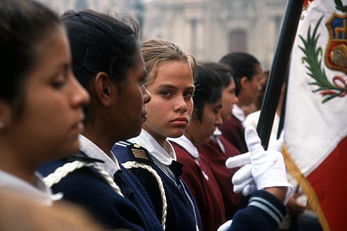 Población y convivencia en Hispanoamérica, con énfasis en el Perú.