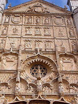 Detalle de la fachada de la Iglesia de San Pablo