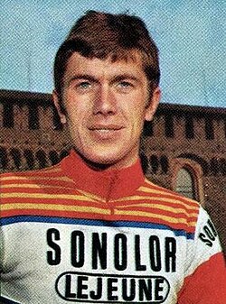 Retrato oficial de José Catieau durante su carrera deportiva