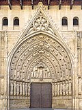Portada gótica de la catedral construida en el siglo XVI