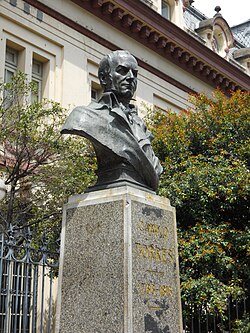 Busto de Camilo Torres en La Capuchina, obra de Pietro Tenerani