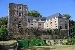 Castillo de Oupeye, adquirido por Jean Curtius