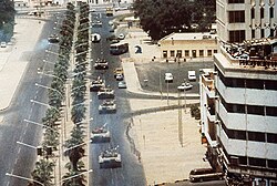 Tanques iraquíes T-72 durante la invasión de Kuwait