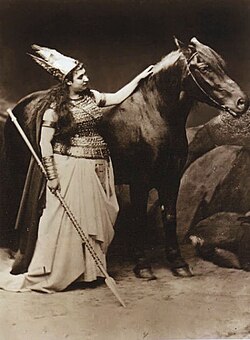 Amalie Materna como Brünnhilde