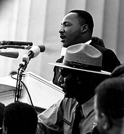 Martin Luther King, Jr. dando el discurso en la Marcha en Washington por los Derechos Civiles.