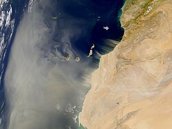 Tormenta de polvo y arena sahariana
