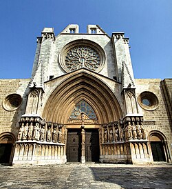Arco apuntado en la Catedral de Tarragona