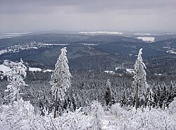 Paisaje nevado del Feldberg sobre el Taunus