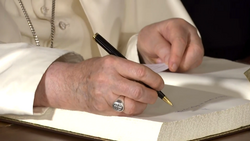 Anillo utilizado habitualmente por el papa Francisco