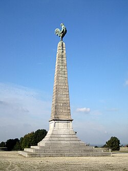 El monumento conocido como el Gallo de Jemappes en Bélgica