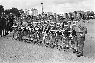 El equipo Flandria durante el Tour de Francia de 1964
