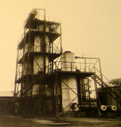 Refinería de craqueo de Shújov en Bakú, URSS, en 1934