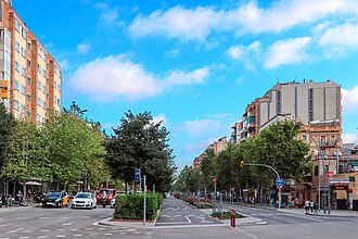 Vista parcial de la avenida Meridiana tras sus obras de reurbanización.