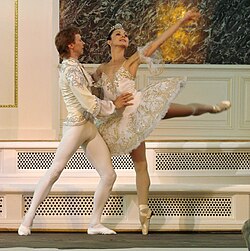 Pas de deux