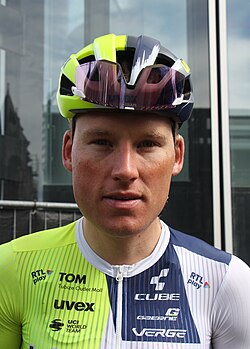 Mike Teunissen durante una competición en 2024