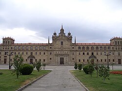 Colegio de Nuestra Señora de la Antigua en Monforte de Lemos