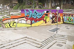 Mural junto al Casal de barrio