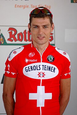 Beat Zberg en una competencia ciclista